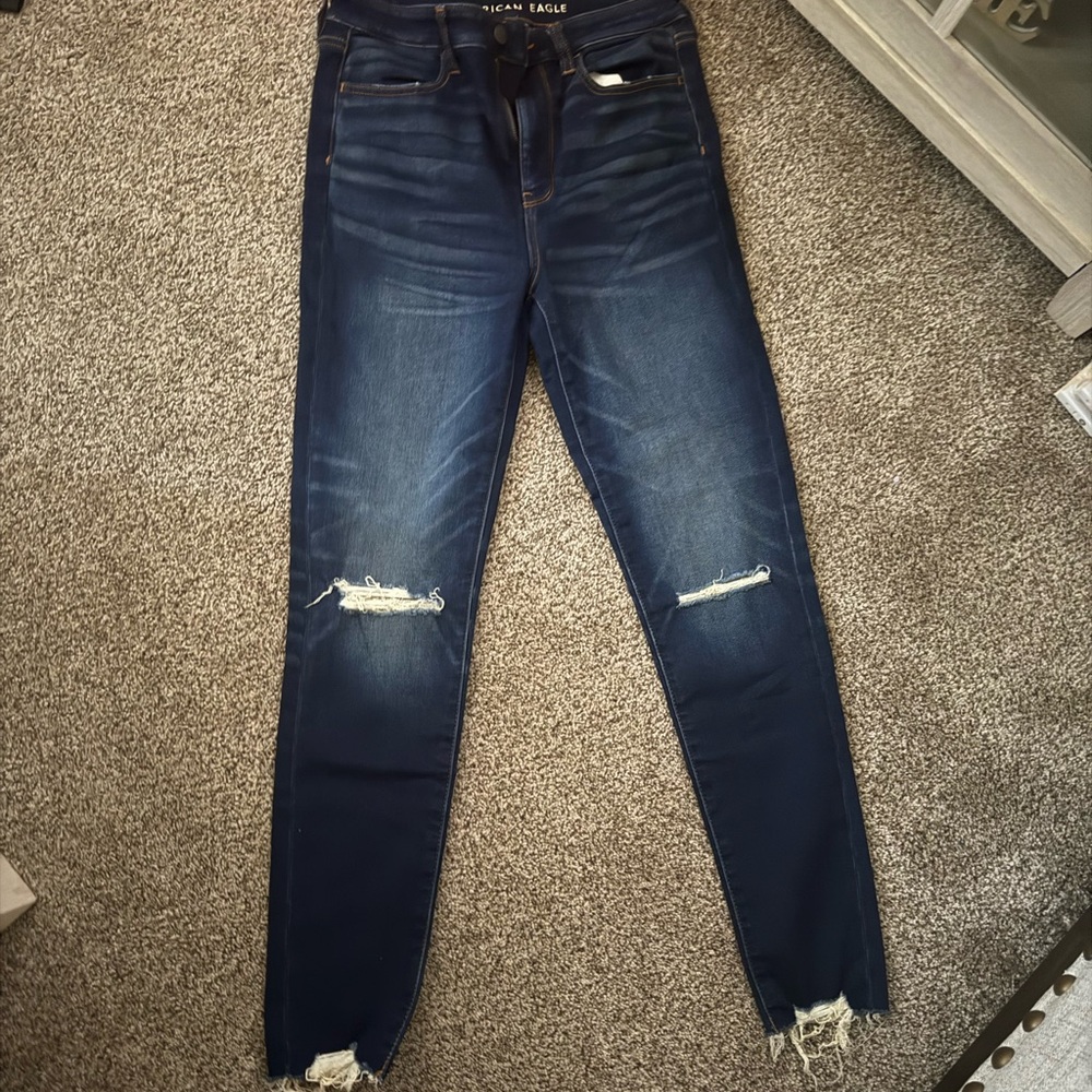 American Eagle Outfitters Women's Blue Distressed Jeans